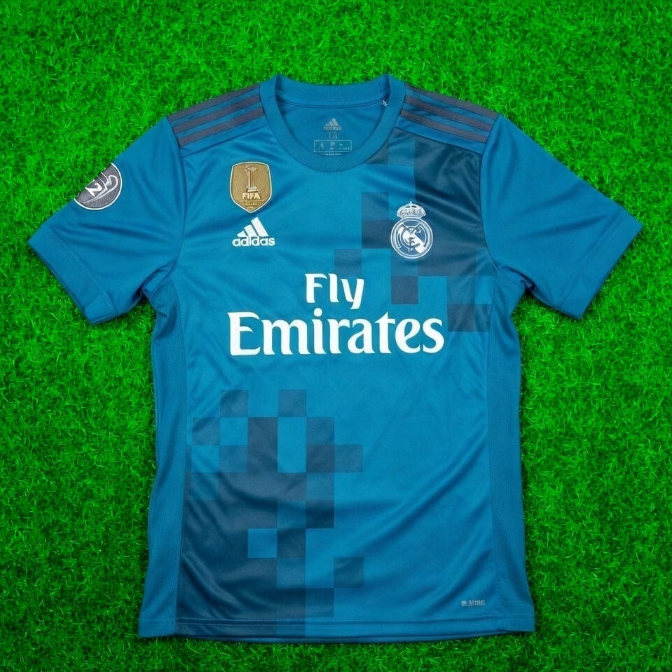 CR7 2017-18 UCL Kit